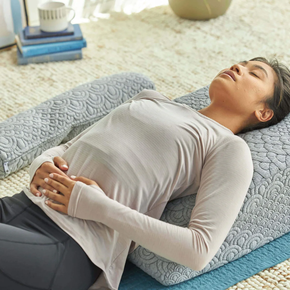 Restorative Leg Lift Cushion thumbnail 3